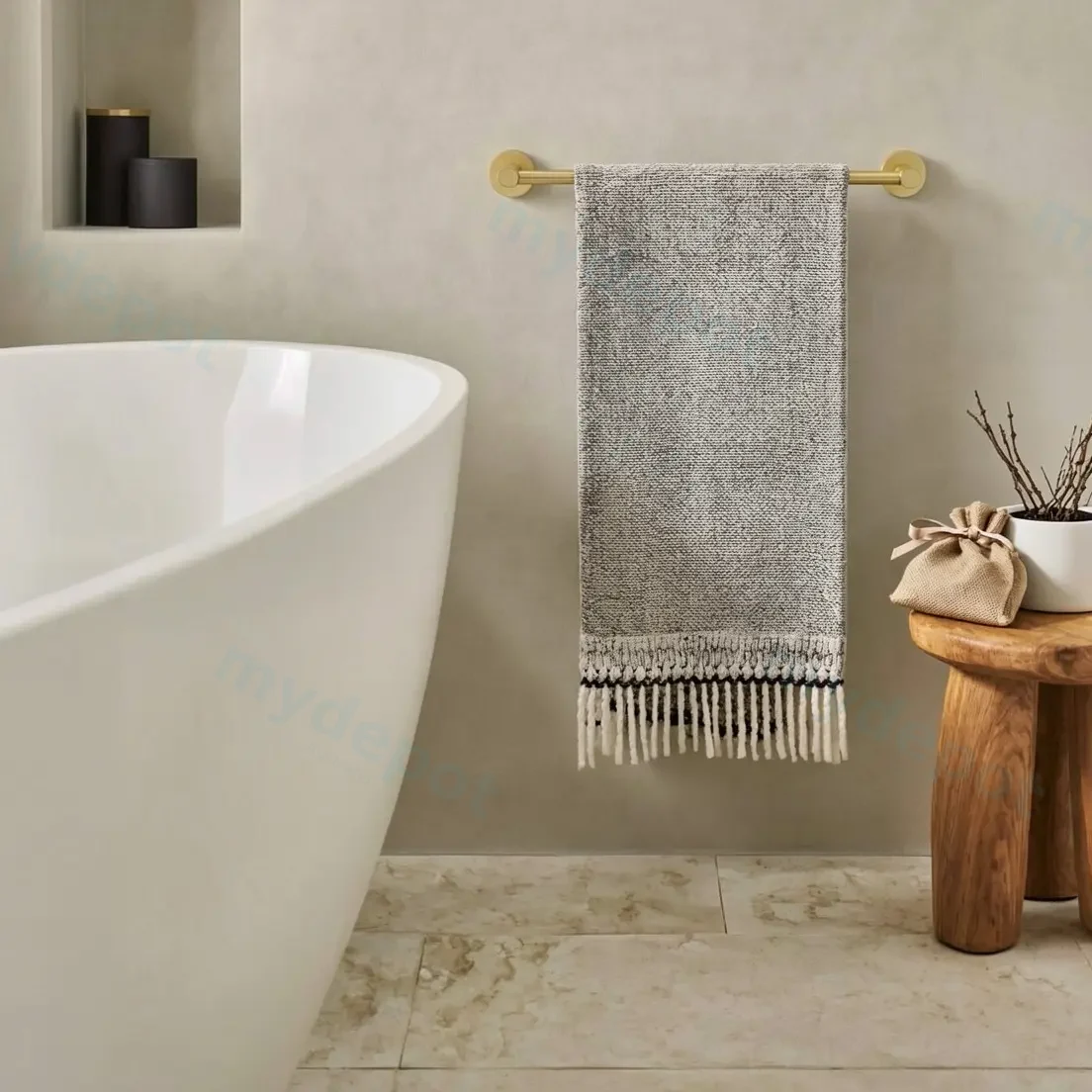 Linie Single Towel Rail 800mm Brushed Gold view 2