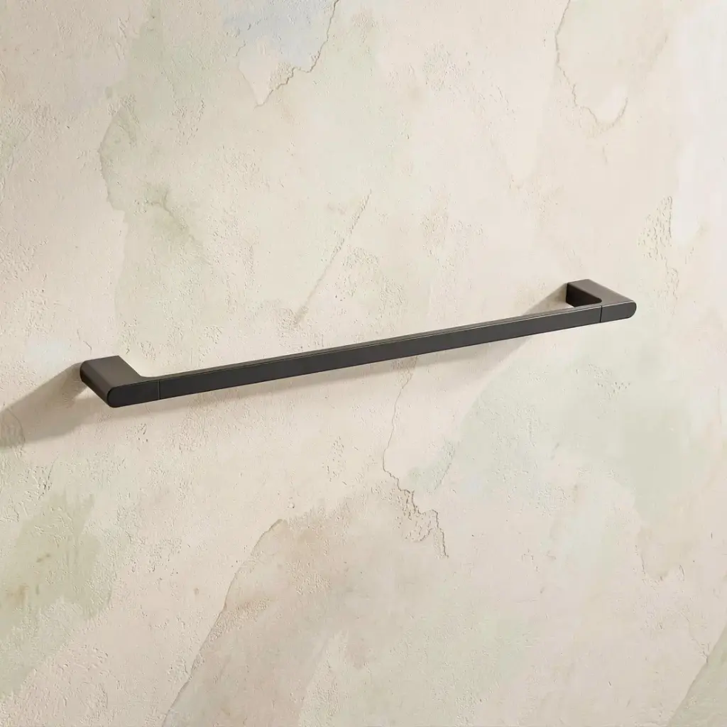 [40075] Au Black Single Towel Rail 600mm