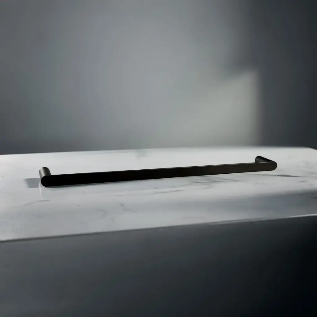 [40633] Esperia Matte Black Single Towel Rail 600mm